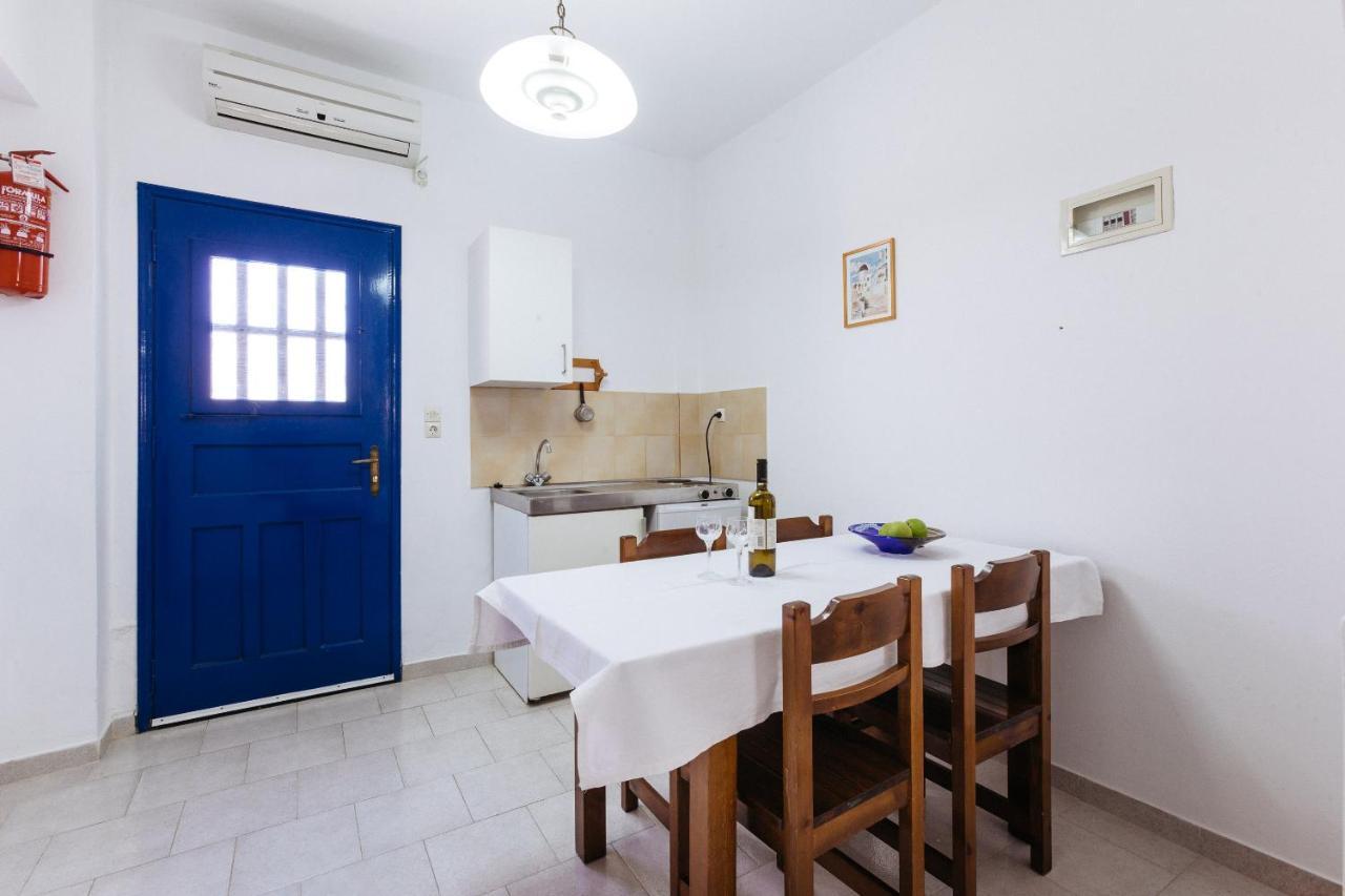 Thalassitis Coastal Apartments Perivolos  Eksteriør billede
