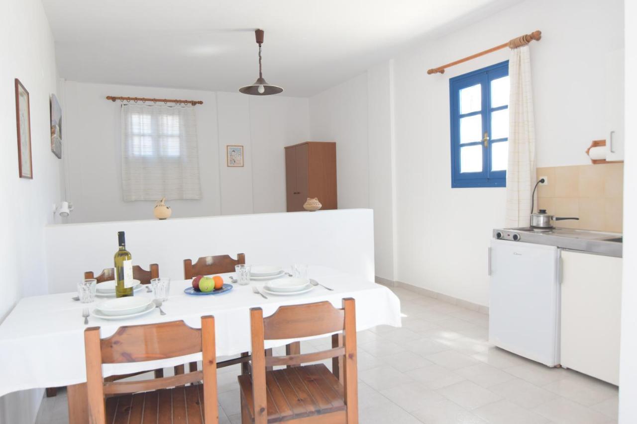 Thalassitis Coastal Apartments Perivolos  Eksteriør billede